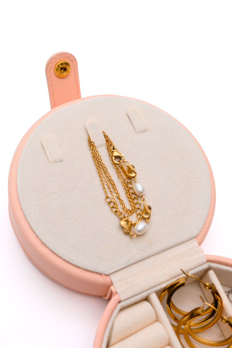 Circular Travel Jewelry Case in Pink - Maple Row Boutique 