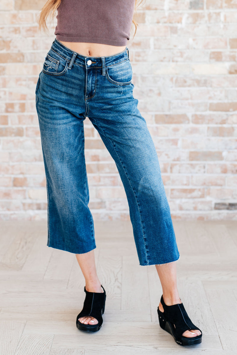 Hayes High Rise Wide Leg Crop Jeans - Maple Row Boutique 