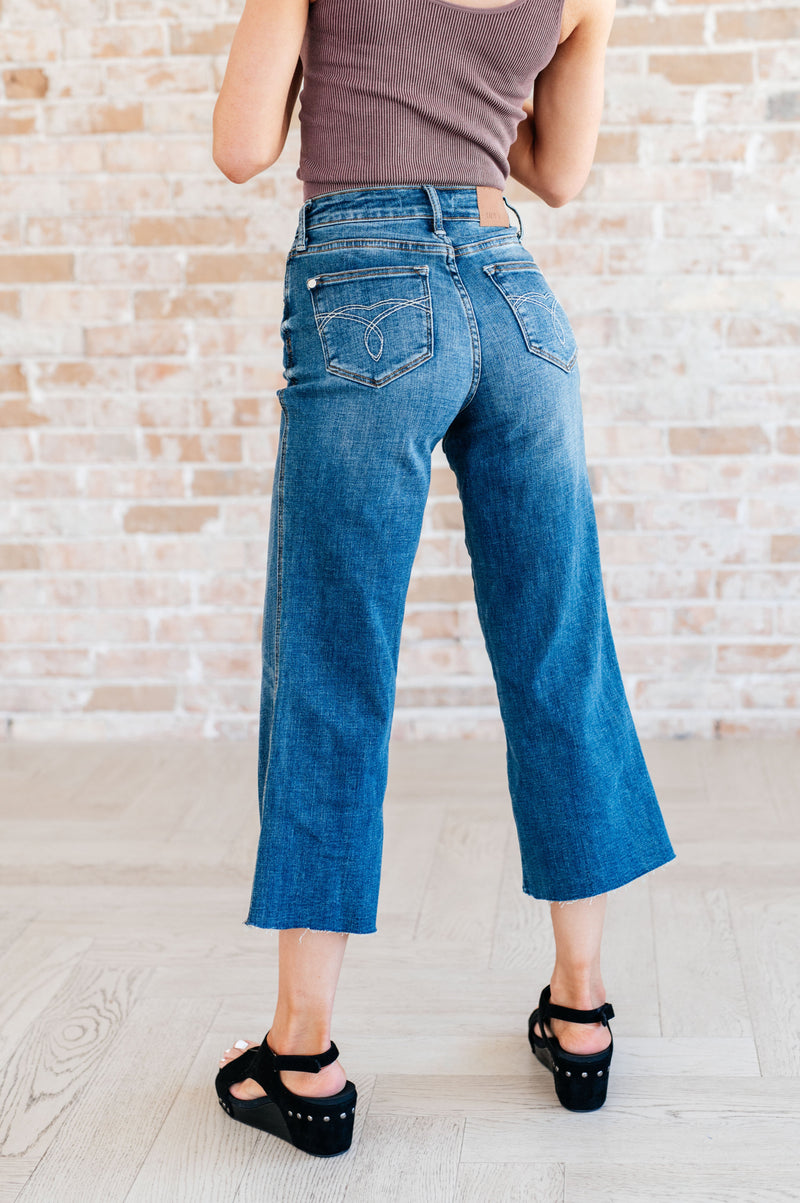 Hayes High Rise Wide Leg Crop Jeans - Maple Row Boutique 