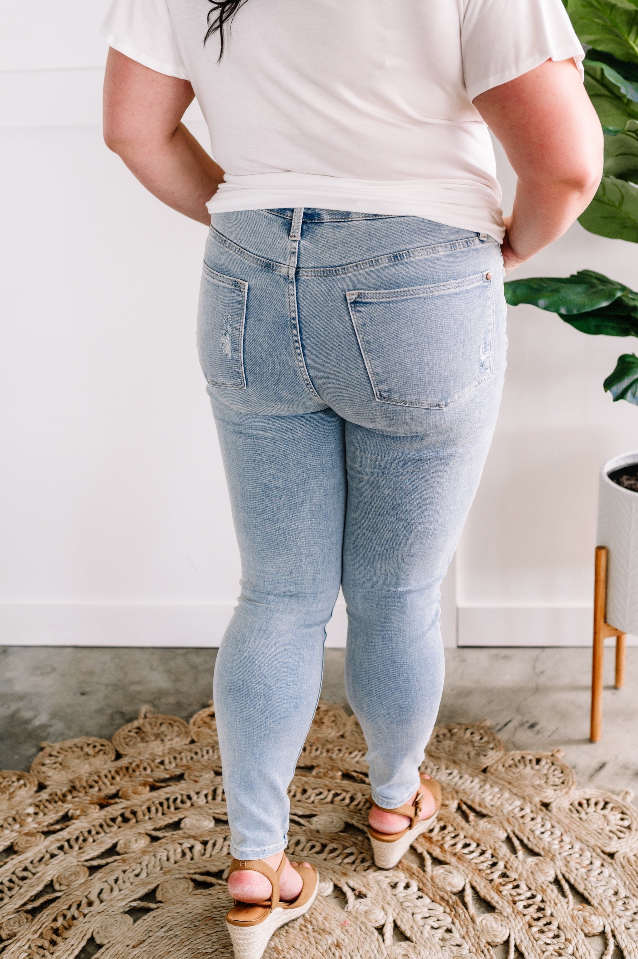 Tummy Control Summer Distressed Light Wash Judy Blue Jeans – Maple