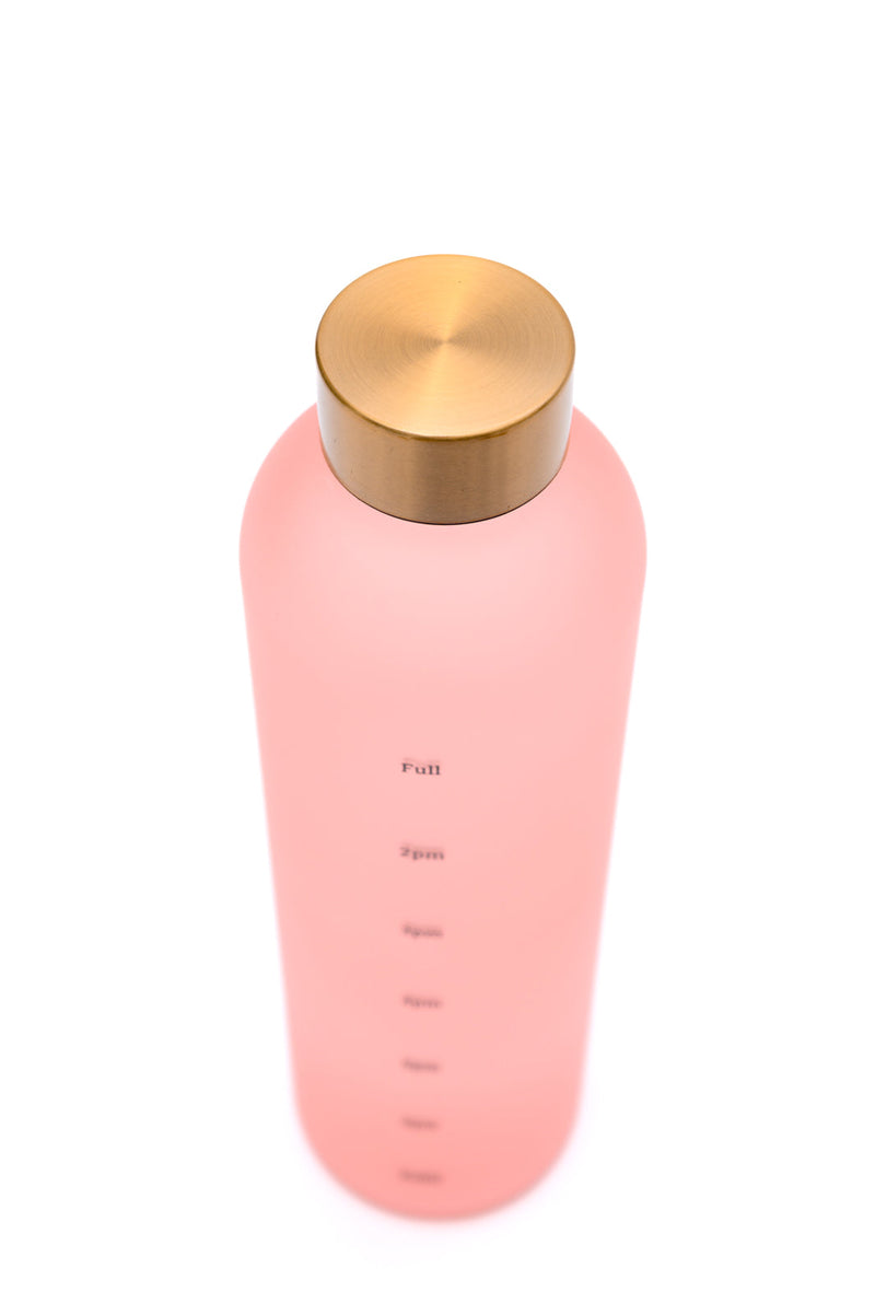 Sippin' Pretty 32 oz Translucent Water Bottle in Pink & Gold - Maple Row Boutique 